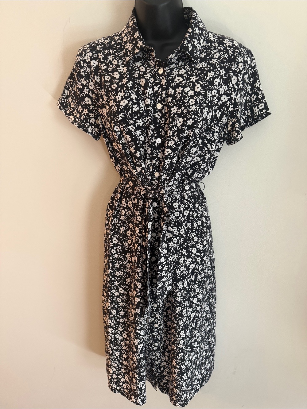 Amour Vert 100% Silk Black & White Floral Midi Preppy Classic Shirt Dress XS